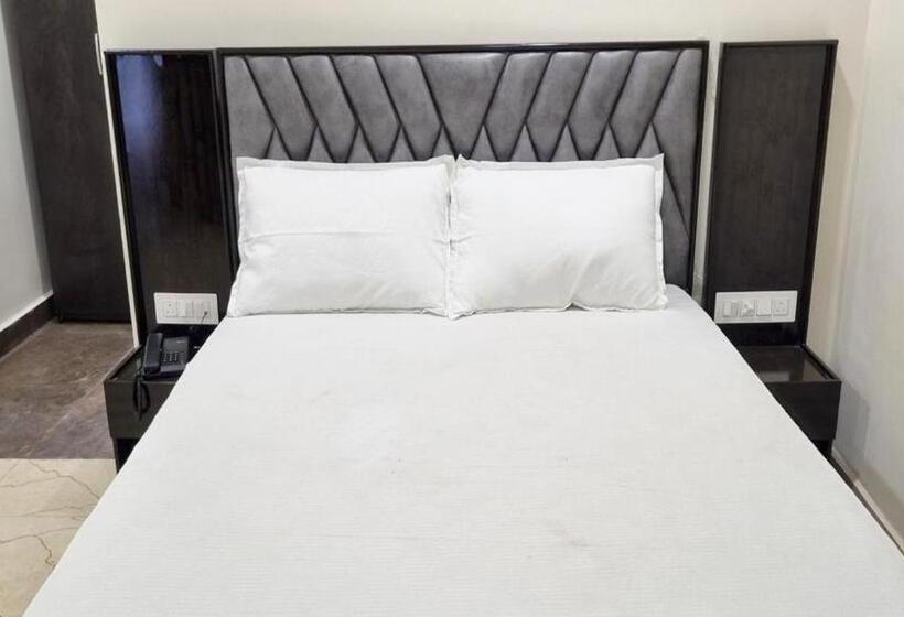 호텔 Padma Vista Nellore Near Bus Stop