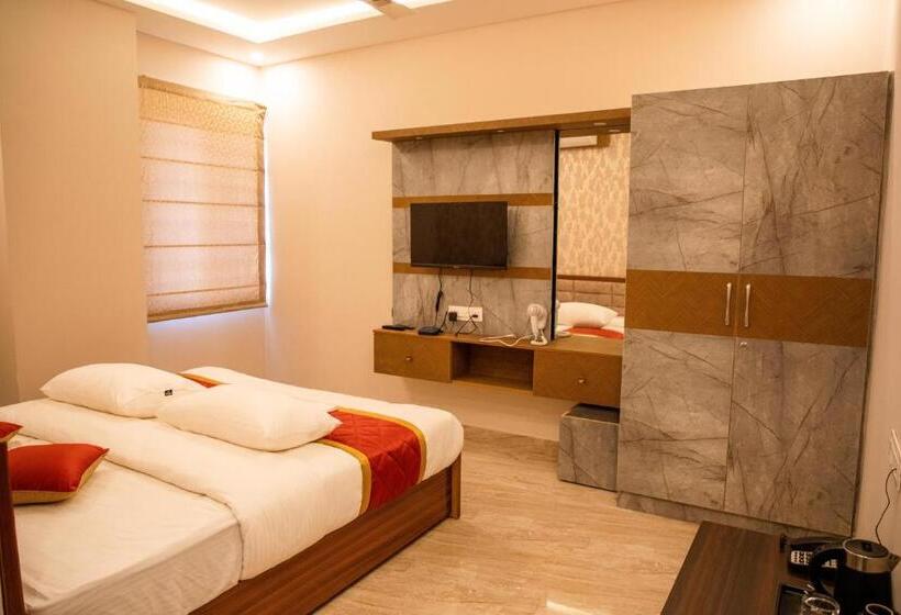 酒店 Serenity Stay Inn