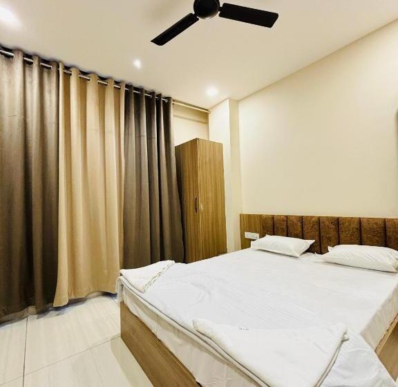 Отель Shreegopal