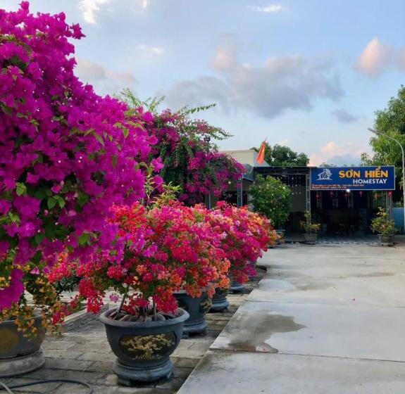 هتل Sơn Hiển Homestay