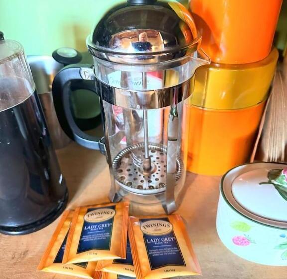 בית מלון כפרי Tapley Farm Charming Barn At Salt Water Farm