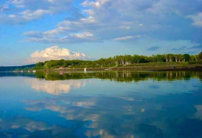 فندق Tapley Farm Charming Barn At Salt Water Farm