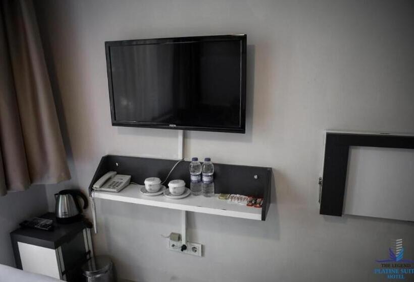 ホテル Tel Street Suites