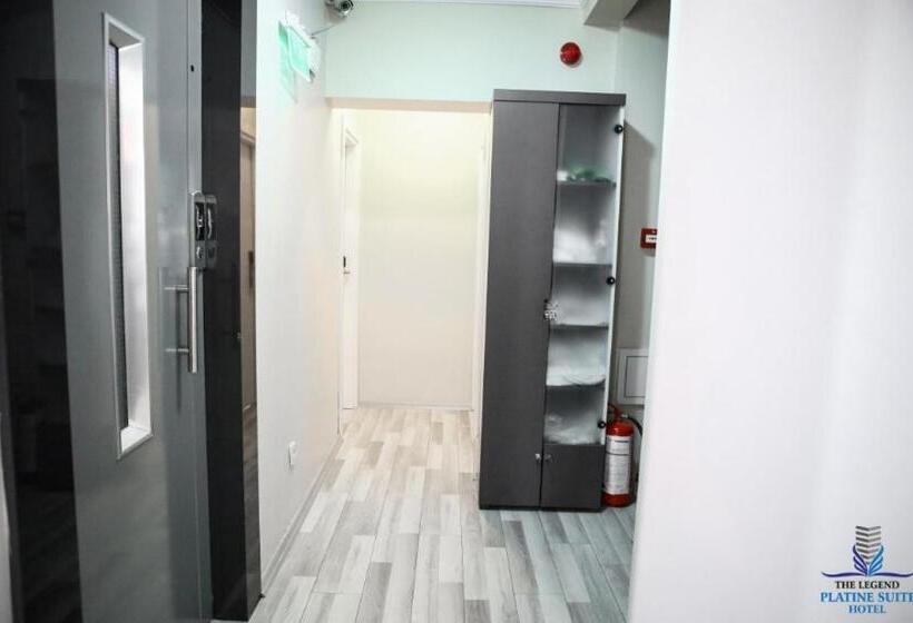 ホテル Tel Street Suites