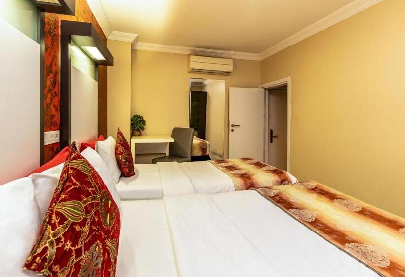 ホテル Tel Street Suites