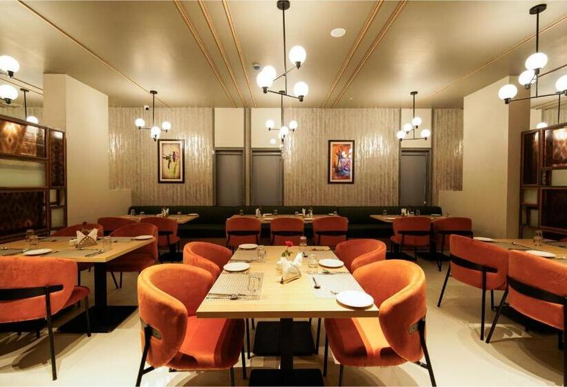 ホテル The Grand Sona