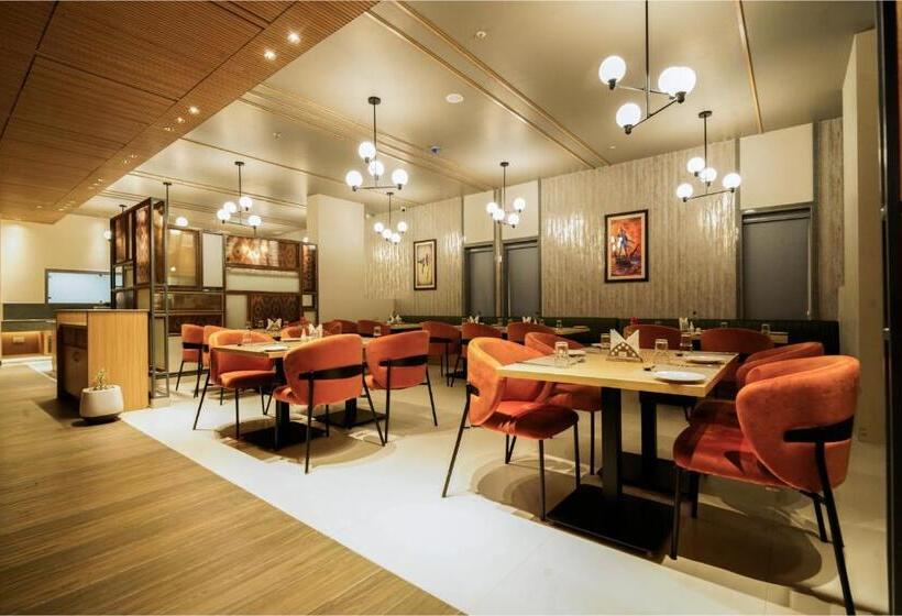 ホテル The Grand Sona