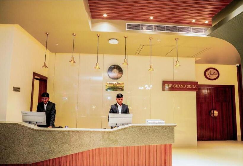 ホテル The Grand Sona