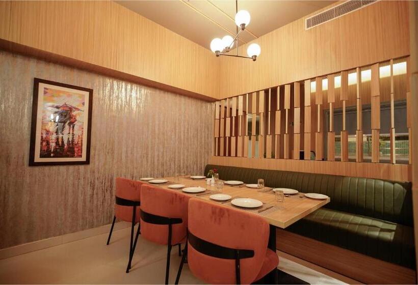 ホテル The Grand Sona