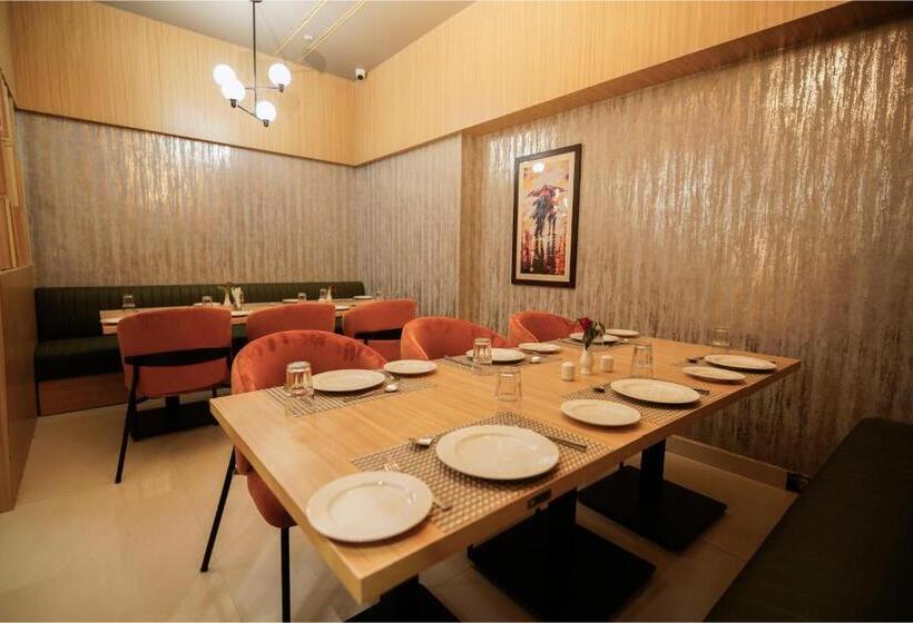 ホテル The Grand Sona