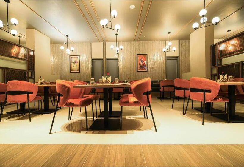 ホテル The Grand Sona