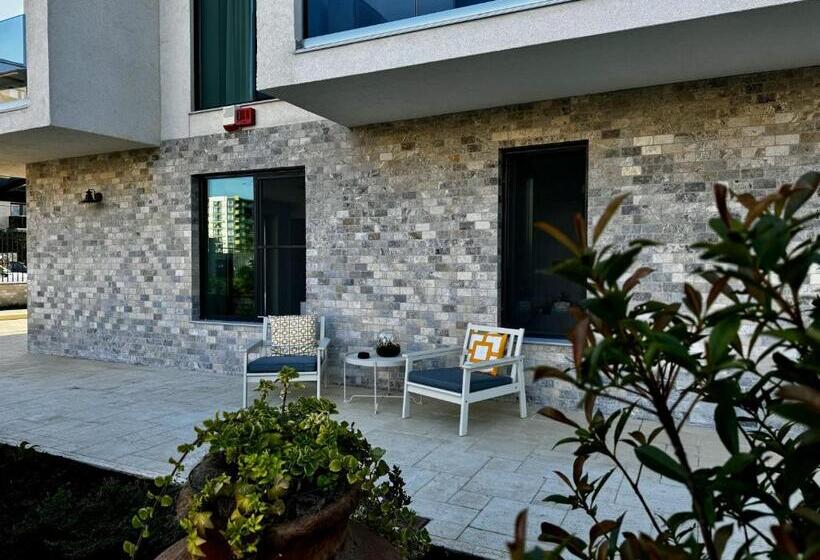 בית מלון כפרי Vila Turistică D Eric