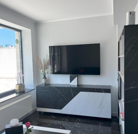 בית מלון כפרי Vila Turistică D Eric