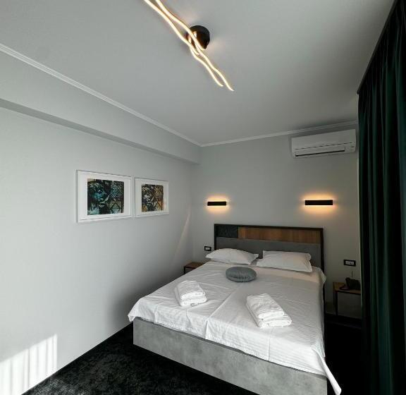 בית מלון כפרי Vila Turistică D Eric