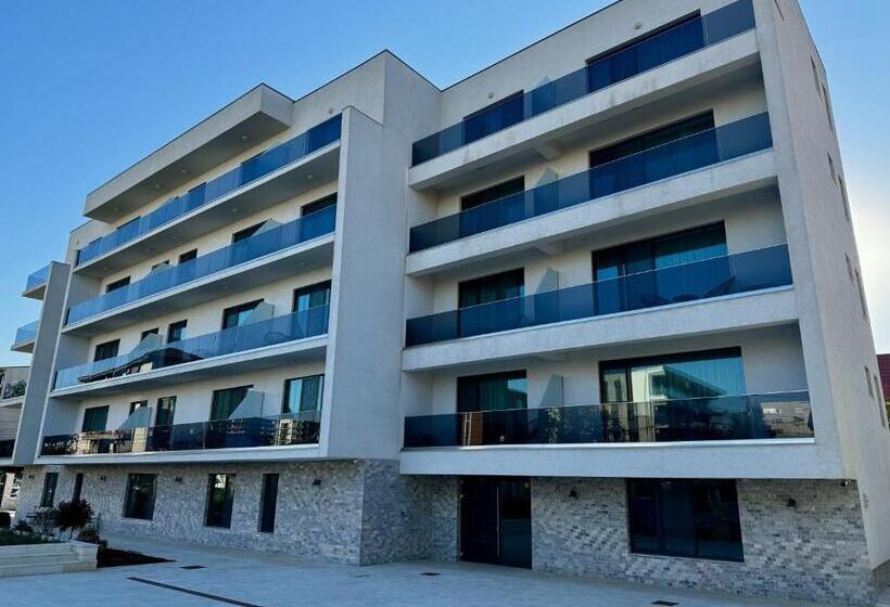 בית מלון כפרי Vila Turistică D Eric