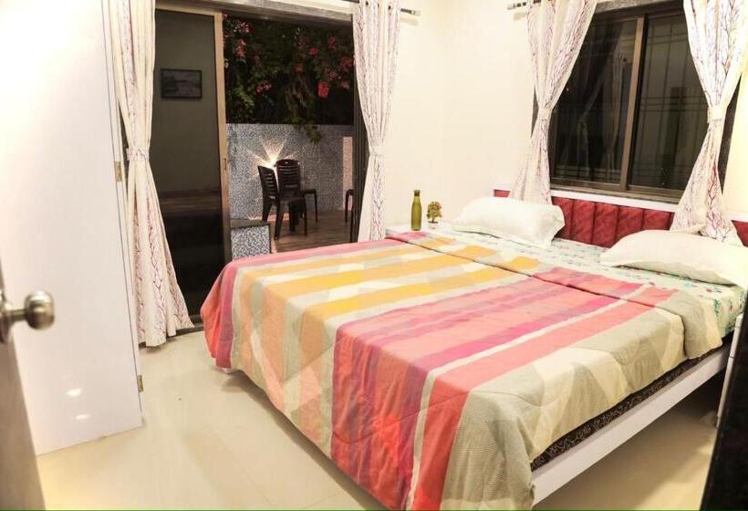 Отель White Blossom Villa