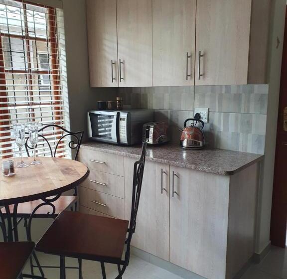 ペンション Be Our Guest 1