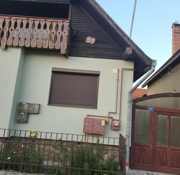 بنسيون Casa Maria