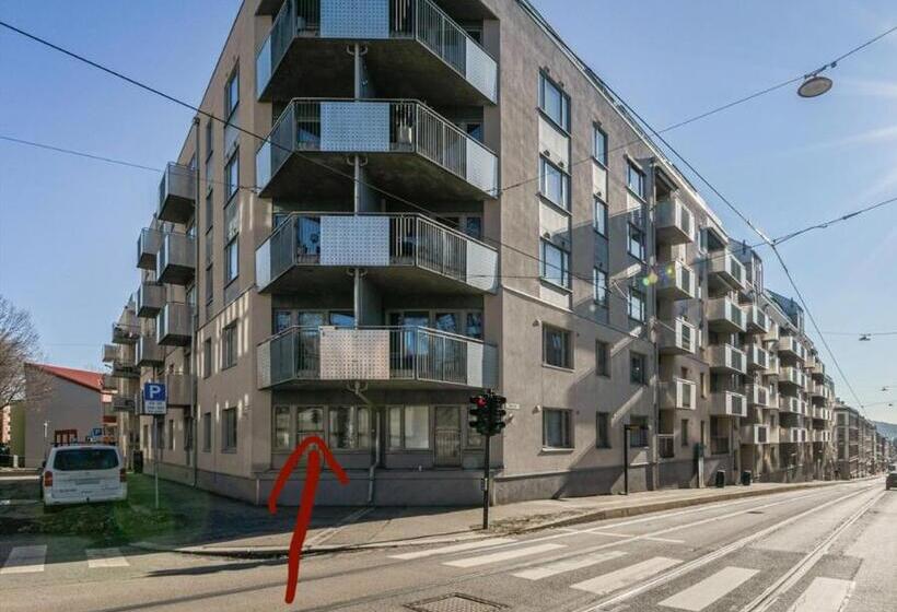 Pensiune Happy Days Relaxing Room With Smart Solutions Shared Apartment With One Other Bedroom