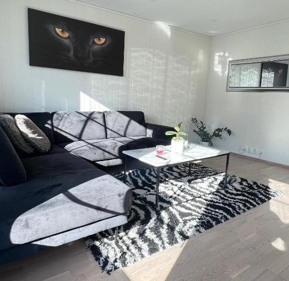 بنسيون Rooms 15mins From Oslo Airport With Free Parking