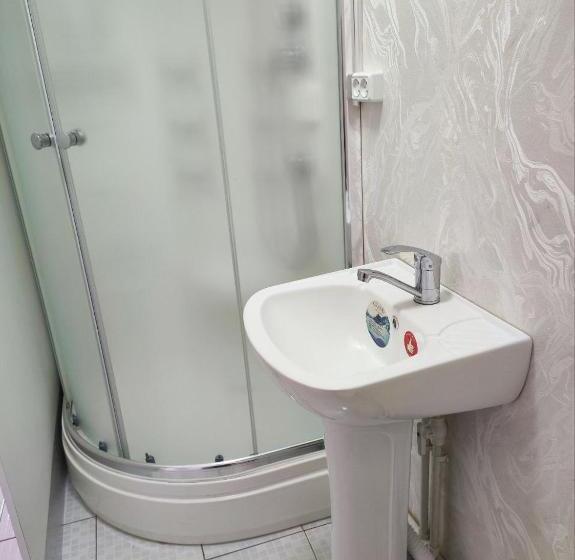 פנסיון Saidjanov Hostel