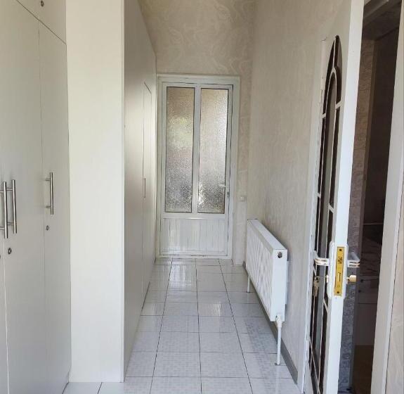 بنسيون Saidjanov Hostel