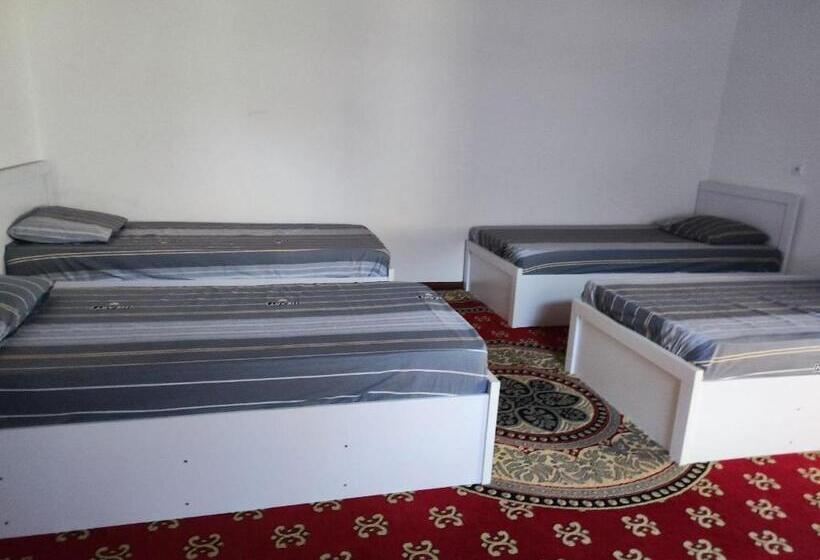 بنسيون Saidjanov Hostel