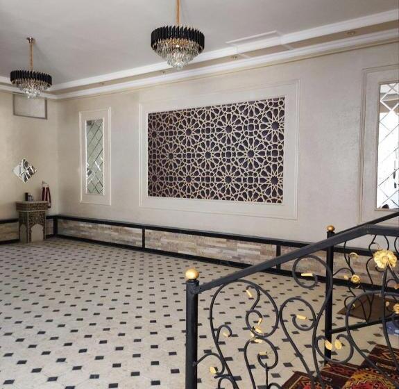 פנסיון Saidjanov Hostel