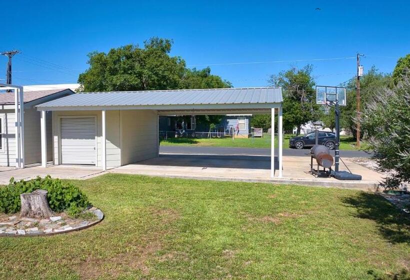 펜션 Texas Topaz In Mason