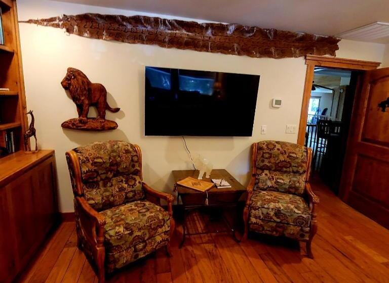 Пансион Trout Reflections