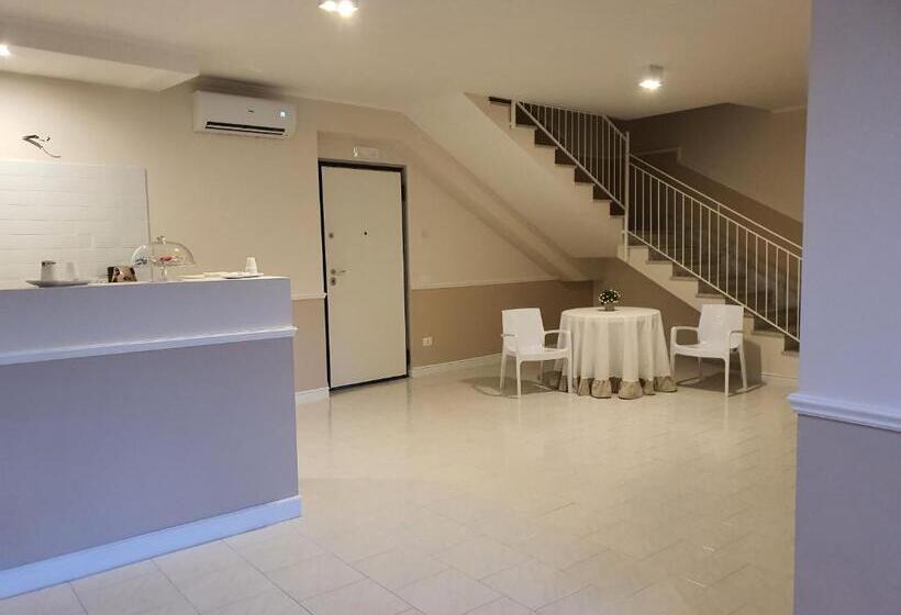 פנסיון Villa Letizia   Sky Blu Pompei Room