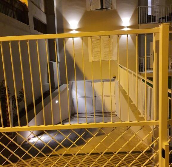 פנסיון Villa Letizia   Sky Blu Pompei Room