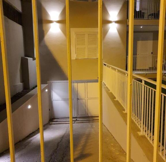 פנסיון Villa Letizia   Sky Blu Pompei Room