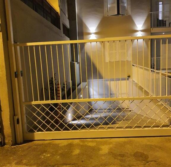 פנסיון Villa Letizia   Sky Blu Pompei Room