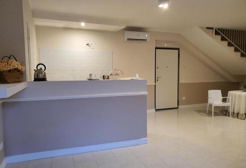 פנסיון Villa Letizia   Sky Blu Pompei Room