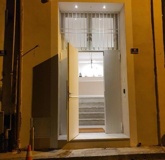 פנסיון Villa Letizia   Sky Blu Pompei Room