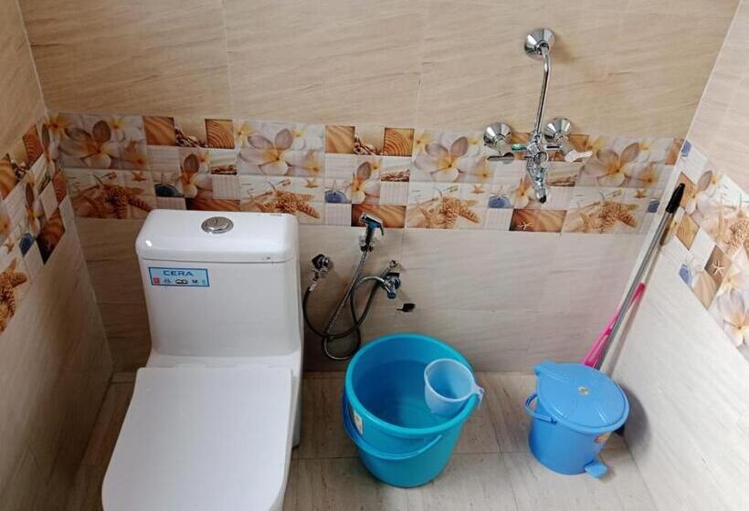 פנסיון Zamthapa Guest House Merak By Lexstays