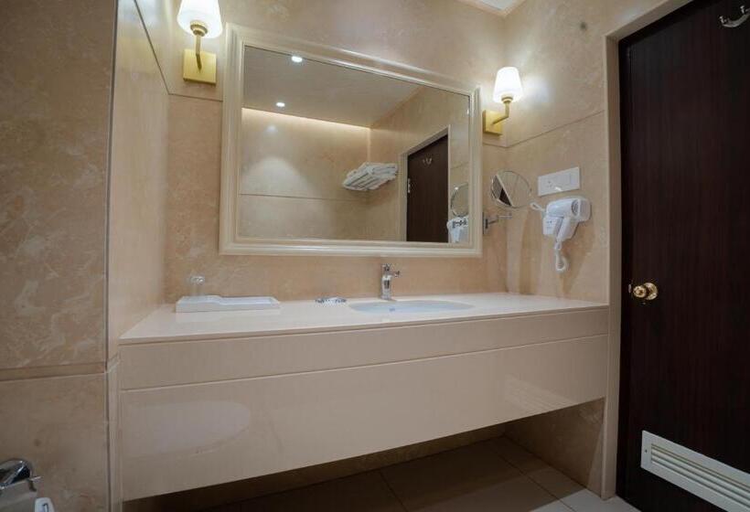 Preisha Hotel & Resort