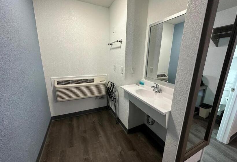 Sands Motel