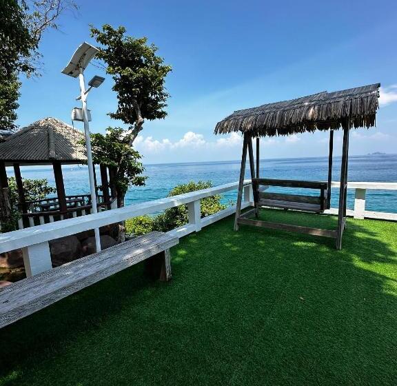 Shari La Perhentian Island Resort