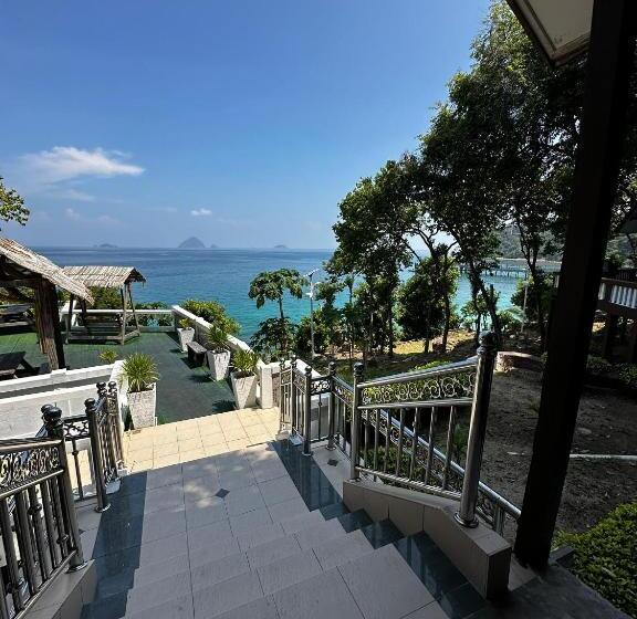 Shari La Perhentian Island Resort