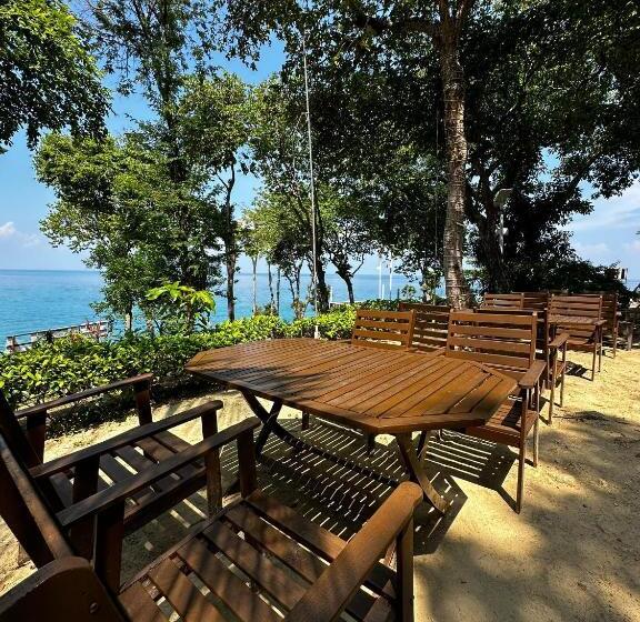 Shari La Perhentian Island Resort