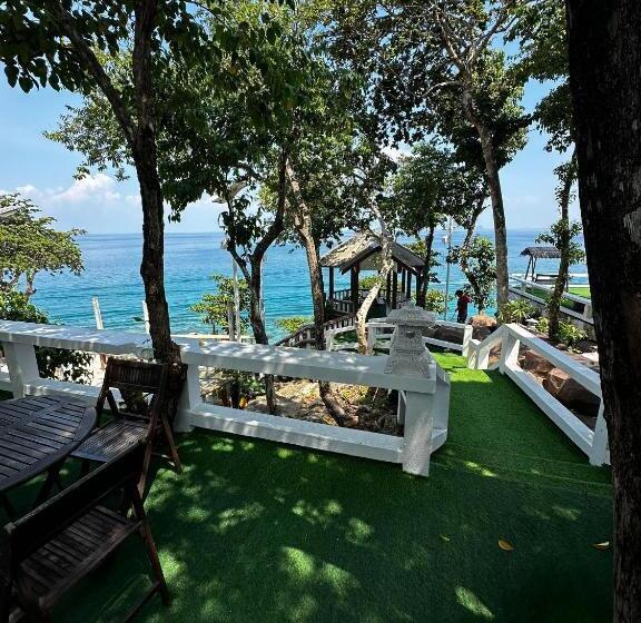 Shari La Perhentian Island Resort