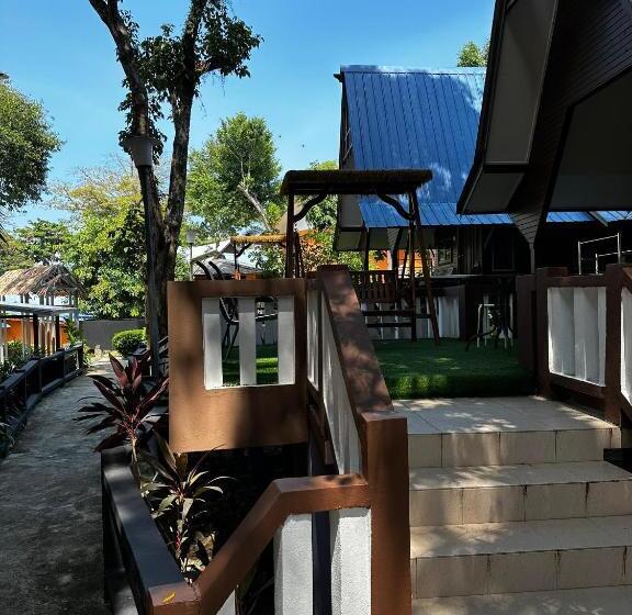 Shari La Perhentian Island Resort