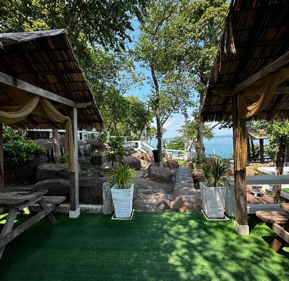 Shari La Perhentian Island Resort