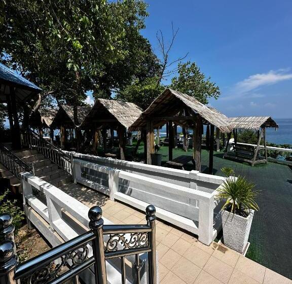 Shari La Perhentian Island Resort