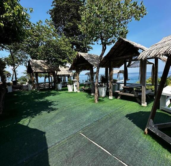 Shari La Perhentian Island Resort