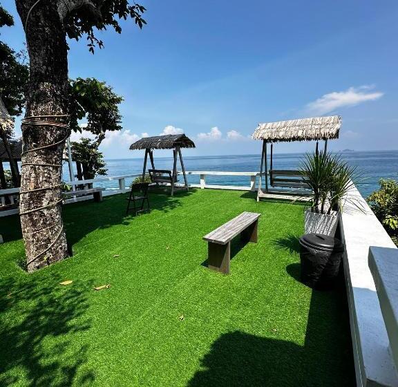 Shari La Perhentian Island Resort