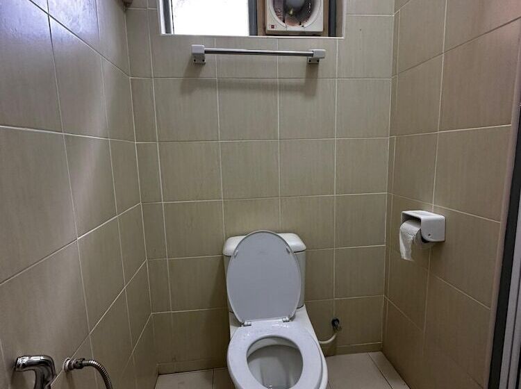 Shari La Perhentian Island Resort