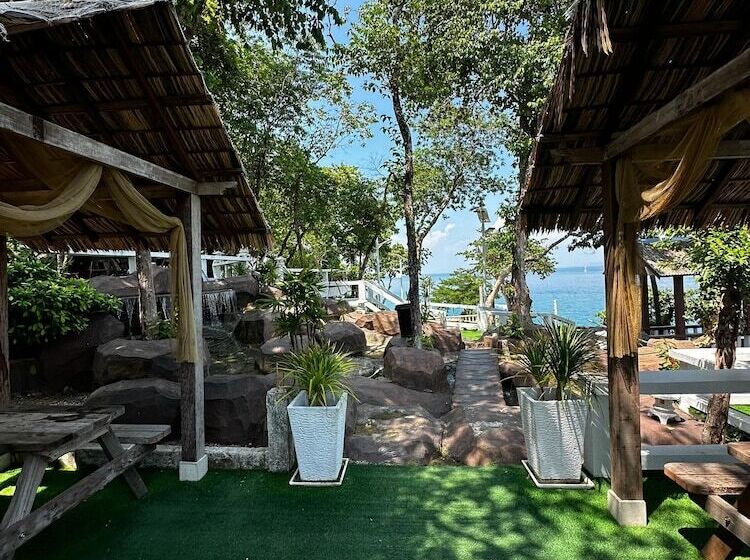 Shari La Perhentian Island Resort